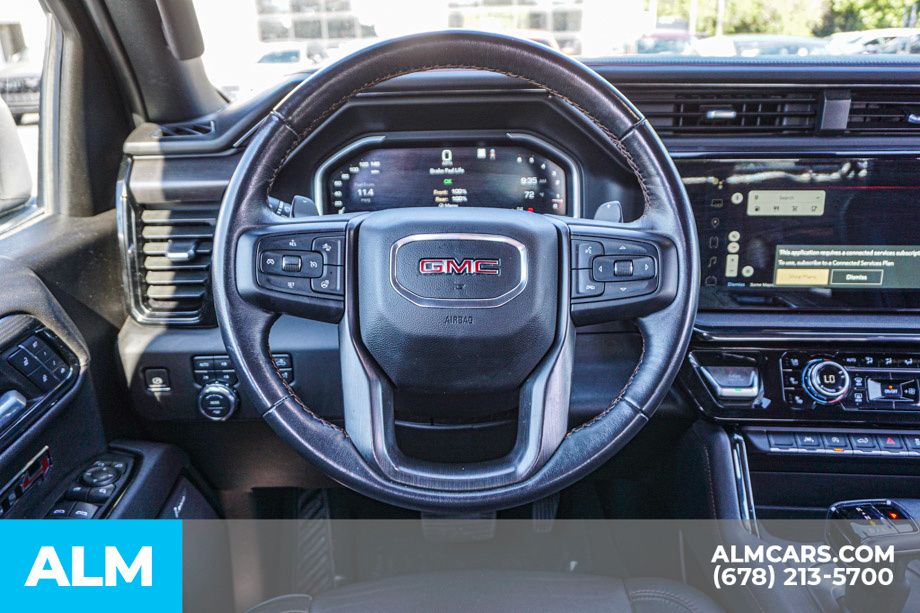 Used 2022 White GMC AT4 image 28