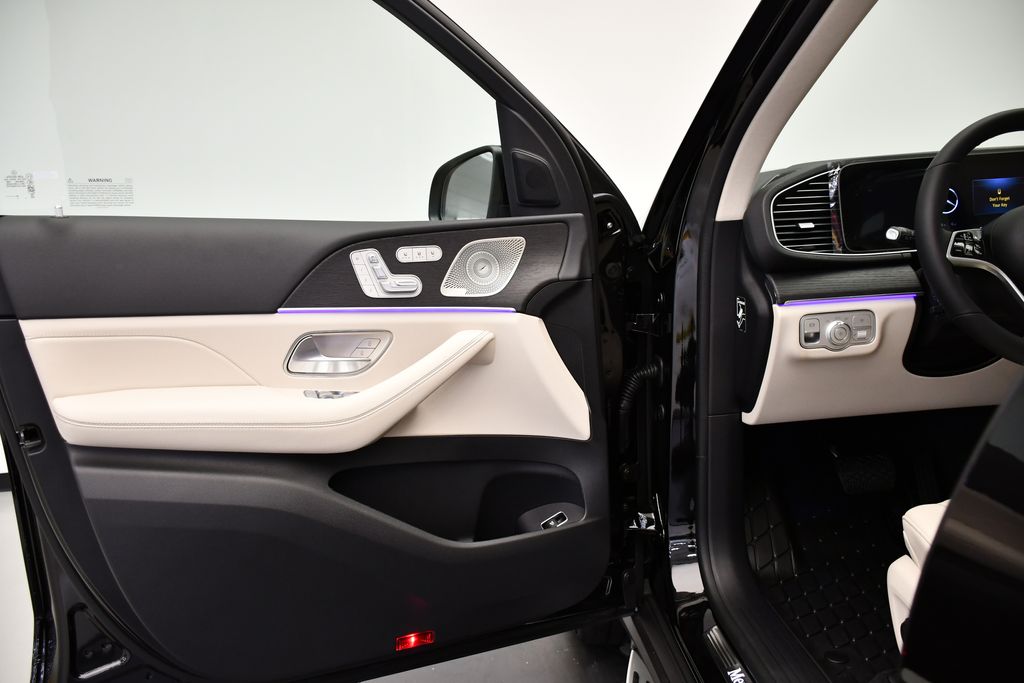 Thumbnail: 2026 Mercedes-Benz GLE - 32