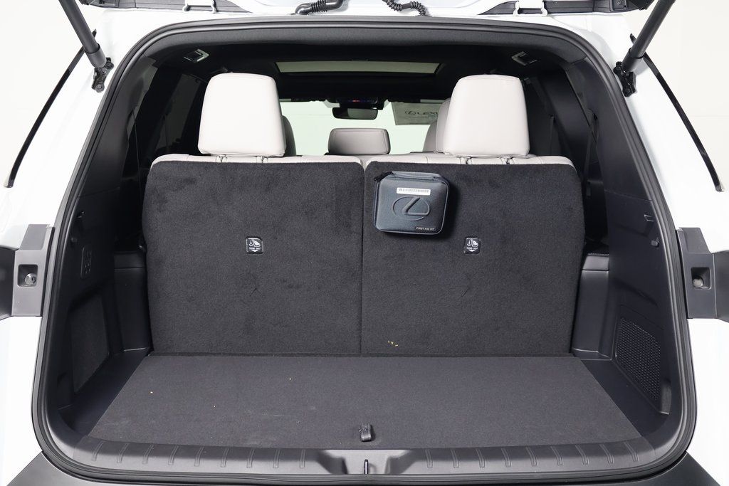 Thumbnail: 2026 Lexus TX - 9