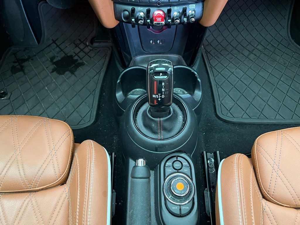 Thumbnail: 2020 MINI Cooper - 10