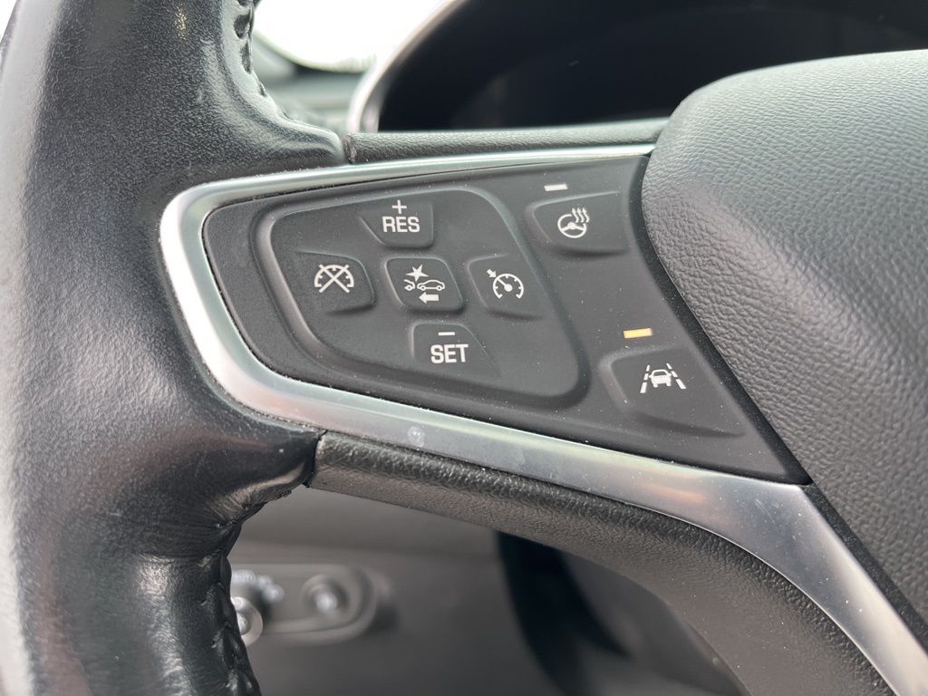 Thumbnail: 2022 Chevrolet Equinox - 21