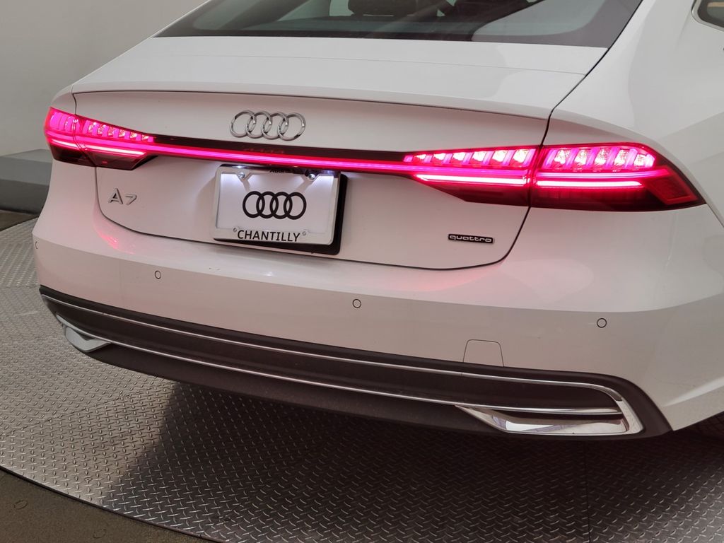 Thumbnail: 2020 Audi A7 - 7