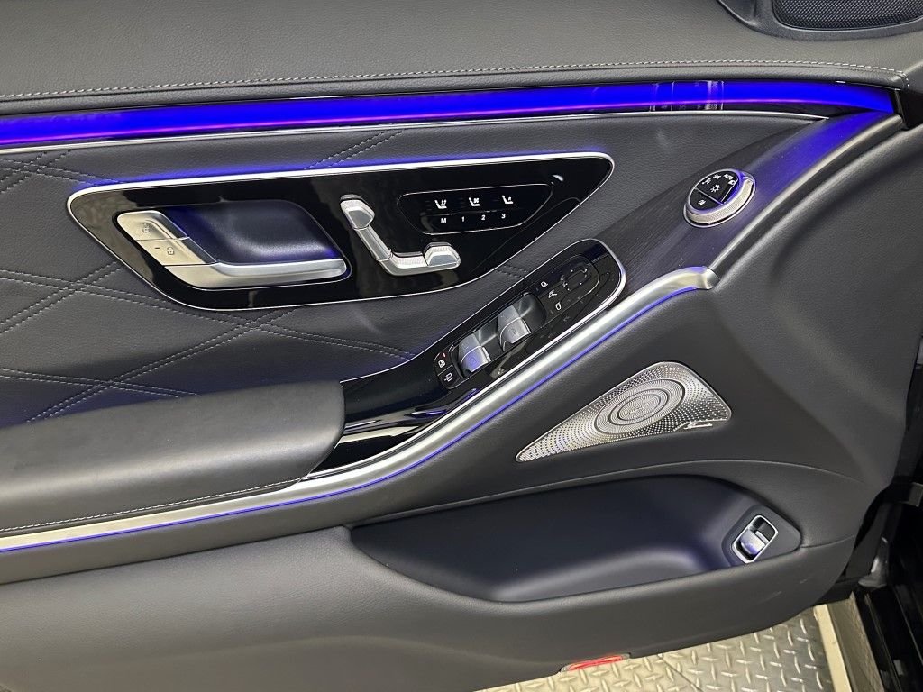 Thumbnail: 2025 Mercedes-Benz S-Class - 24