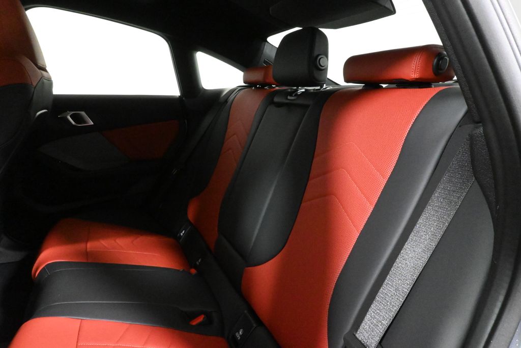 Thumbnail: 2025 BMW 2 Series - 4