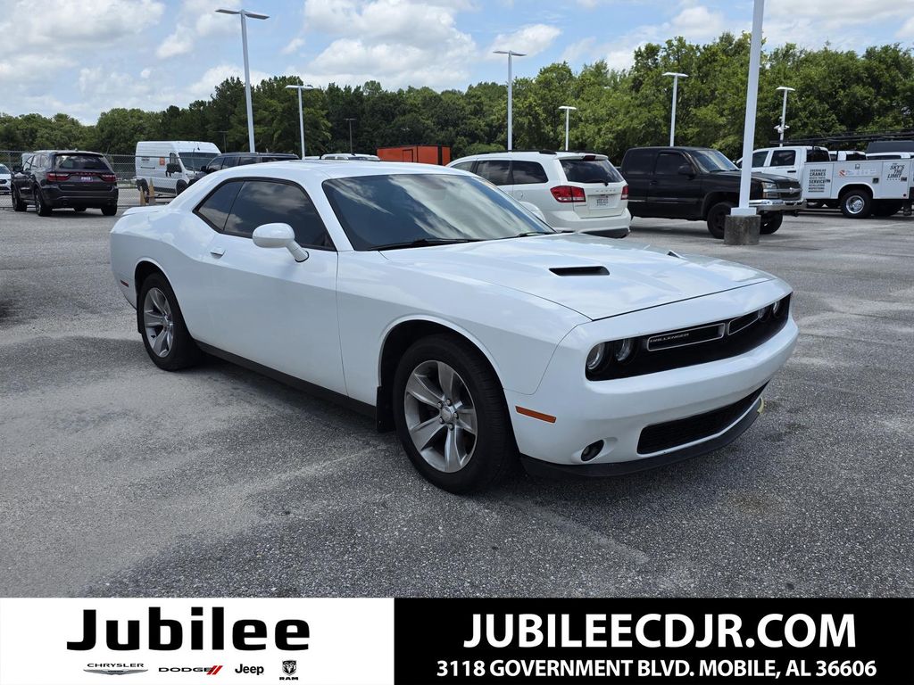 White Knuckle Clearcoat 2020 Dodge Challenger Coupe Rear-Wheel Drive 8-Speed Automatic
