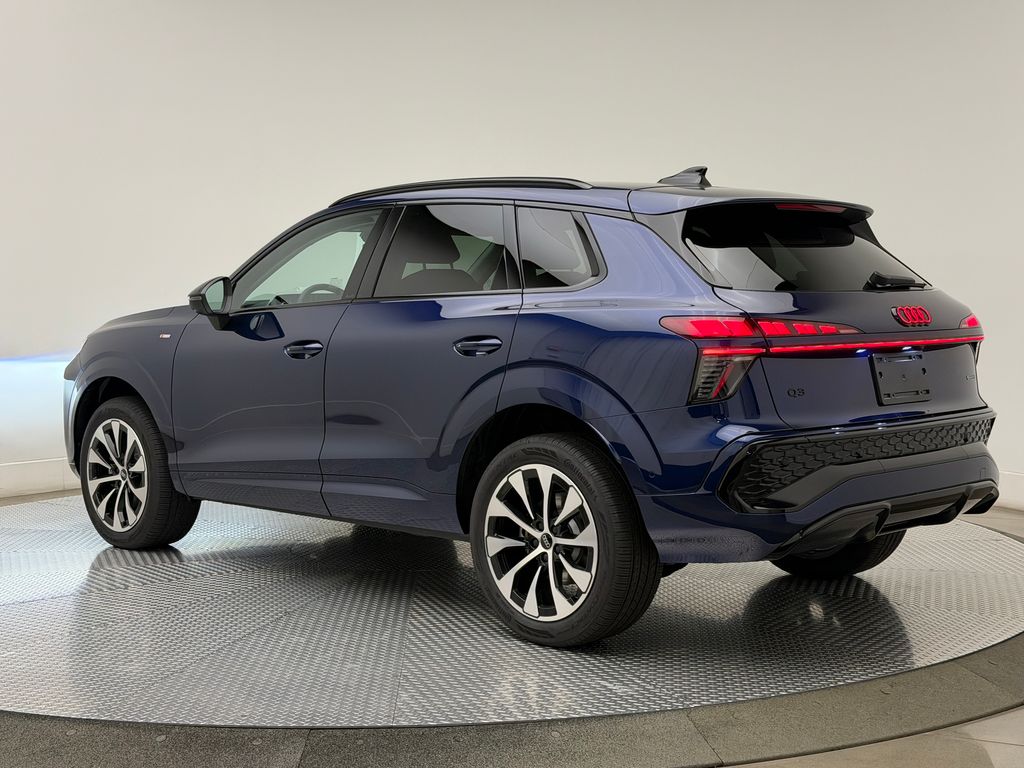 Thumbnail: 2026 Audi Q3 - 7