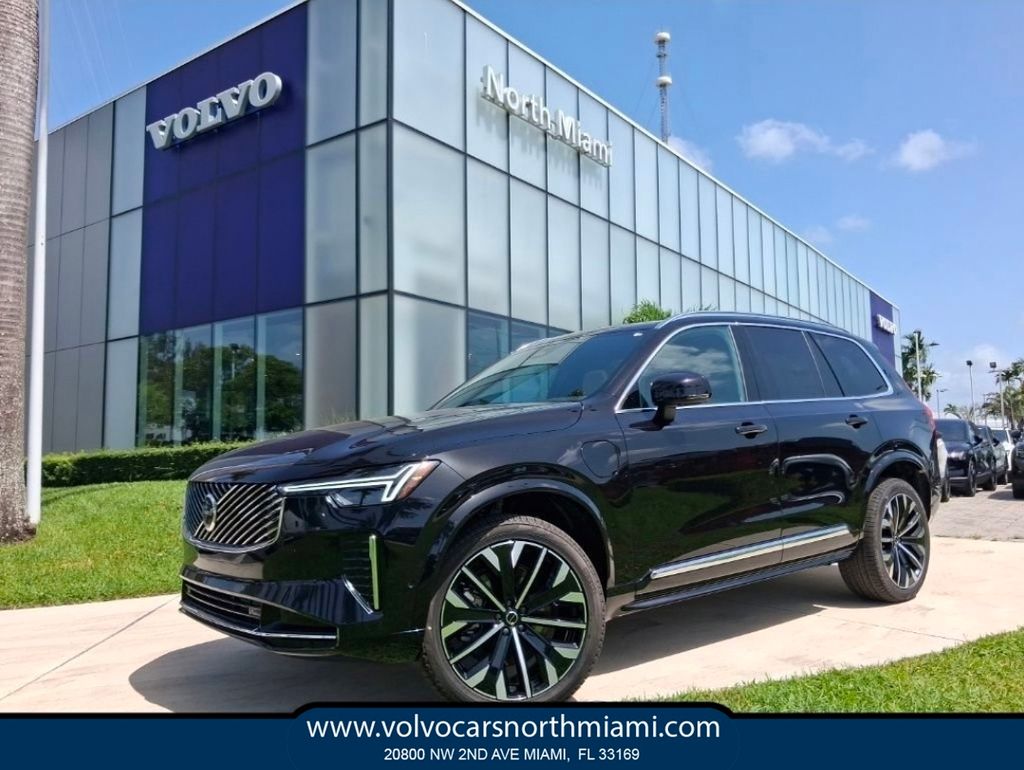 2026 Volvo XC90 Plug-In Hybrid T8 Plus
