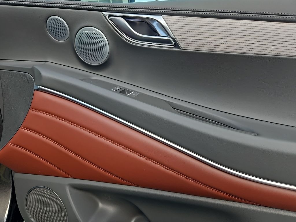 Thumbnail: 2026 Genesis GV80 - 21