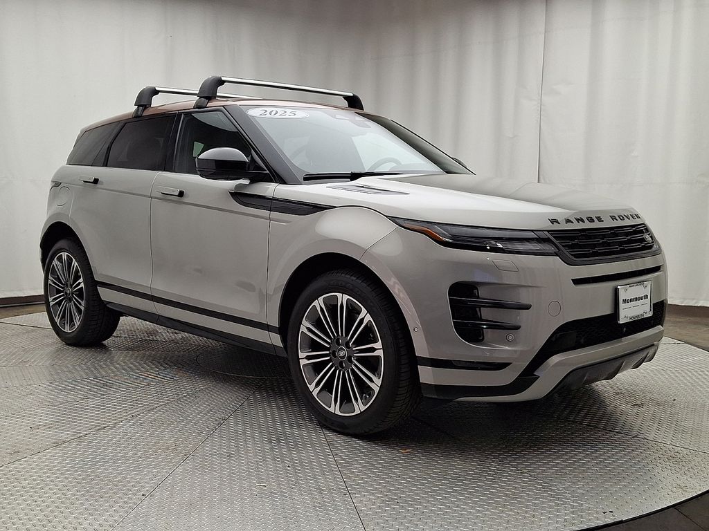Thumbnail: 2026 Land Rover Range Rover Evoque - 3
