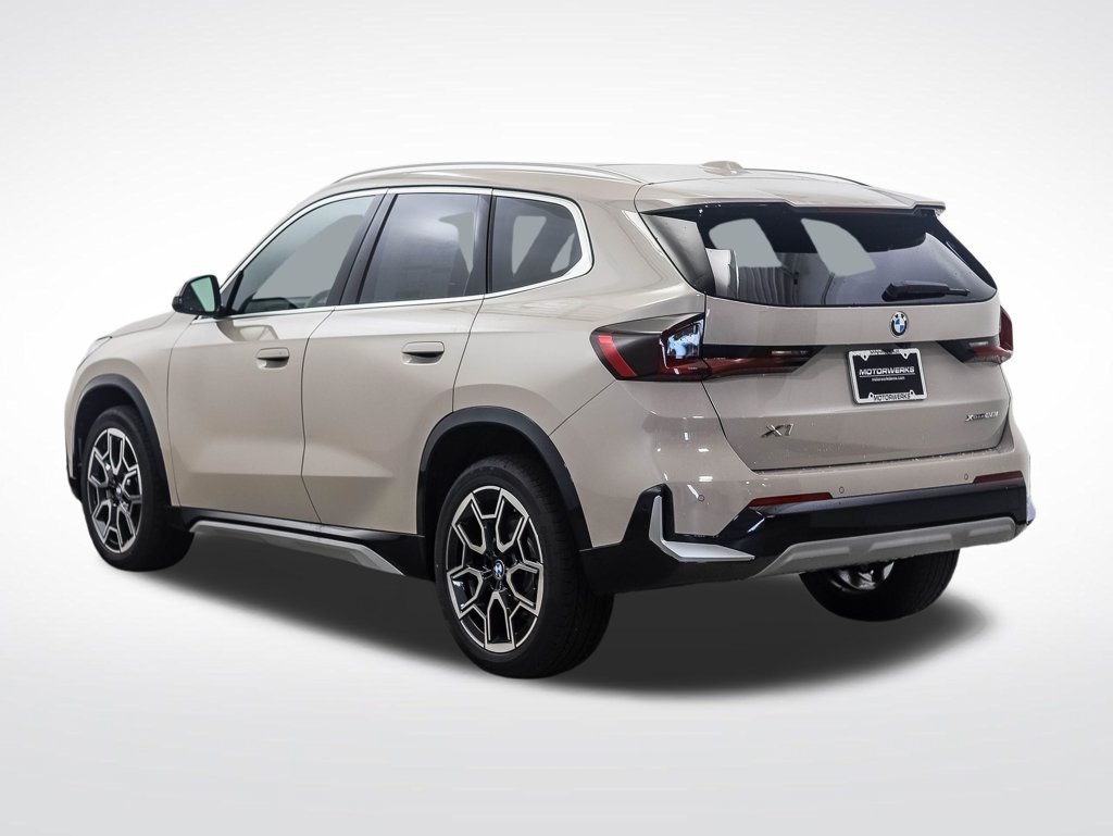 Thumbnail: 2026 BMW X1 - 3