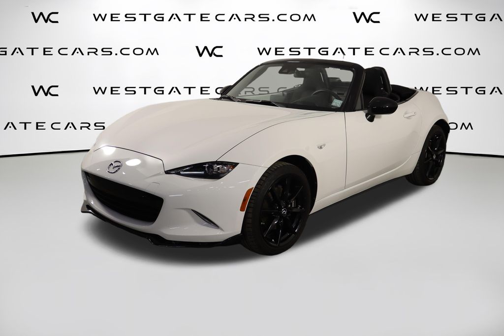 Arctic White 2019 Mazda MX-5 Miata Convertible Rear-Wheel Drive 6-Speed Manual