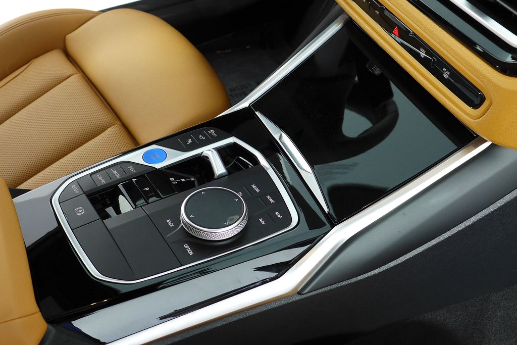 Thumbnail: 2024 BMW i4 - 15