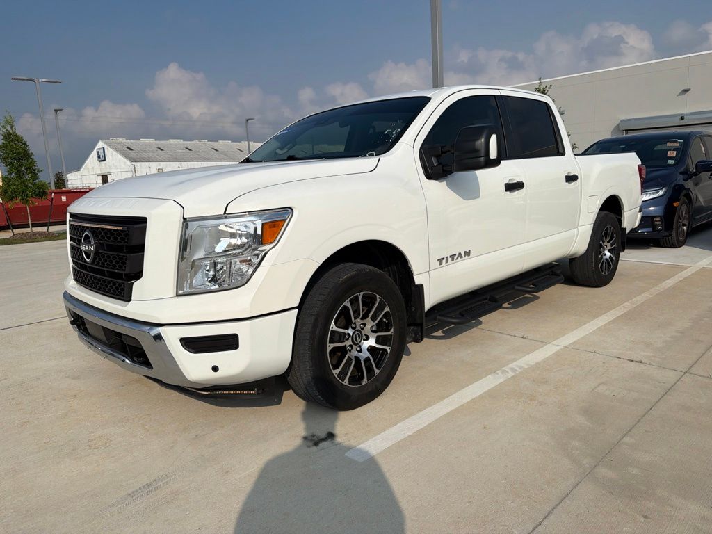  2024 Nissan Titan SV Crew Cab RWD   