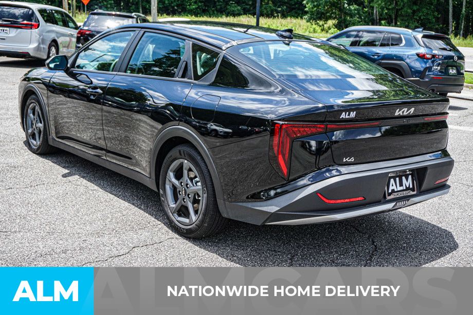 Used 2025 Black Kia LXS image 5