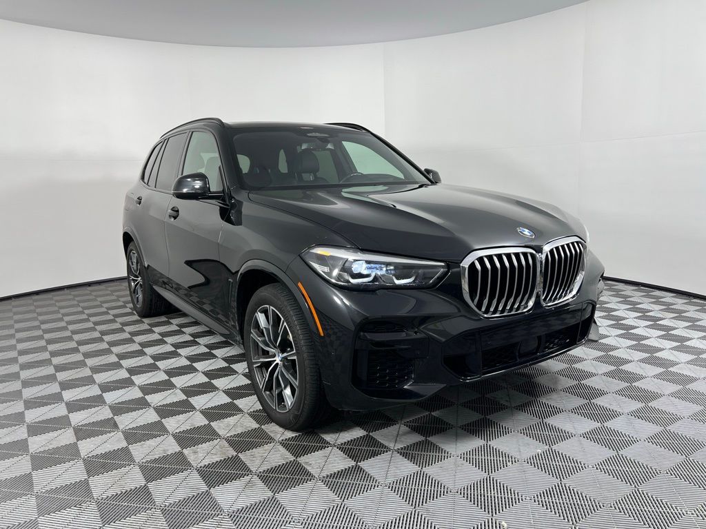 Thumbnail: 2023 BMW X5 - 3