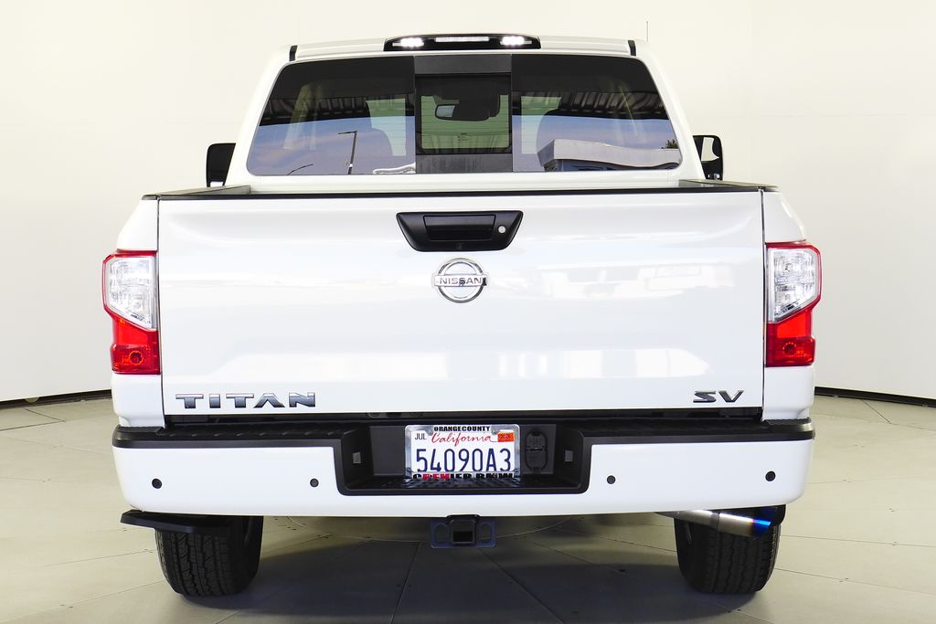 Thumbnail: 2020 Nissan Titan - 8