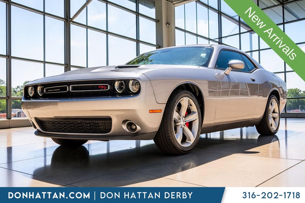 Silver (Billet Clearcoat) 2016 Dodge Challenger R/T RWD Coupe Rear-Wheel Drive 6-Speed Manual