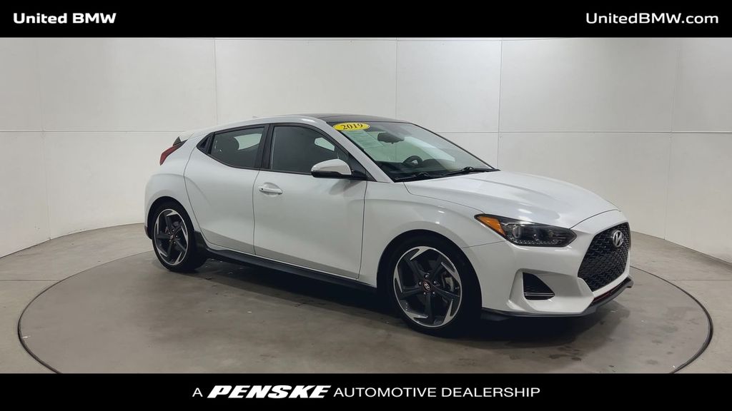 2019 Hyundai Veloster Turbo 2
