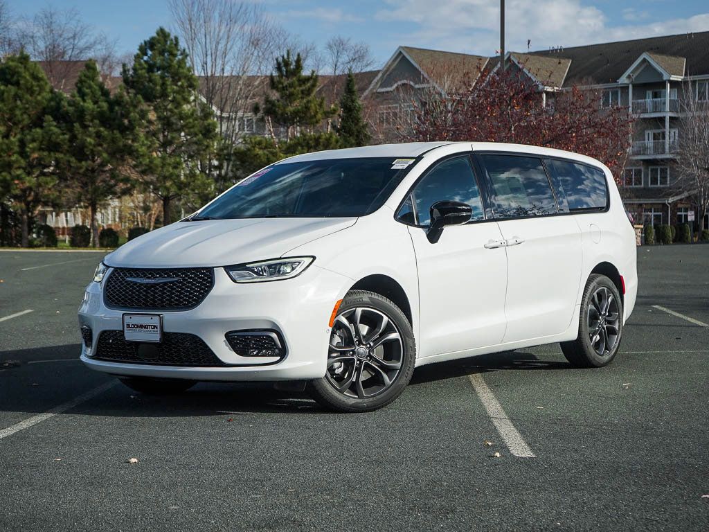 2026 Chrysler Pacifica