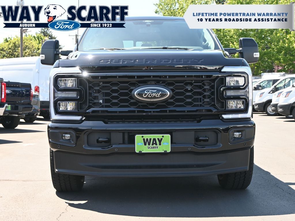 2025 Ford F-350 Super Duty Lariat