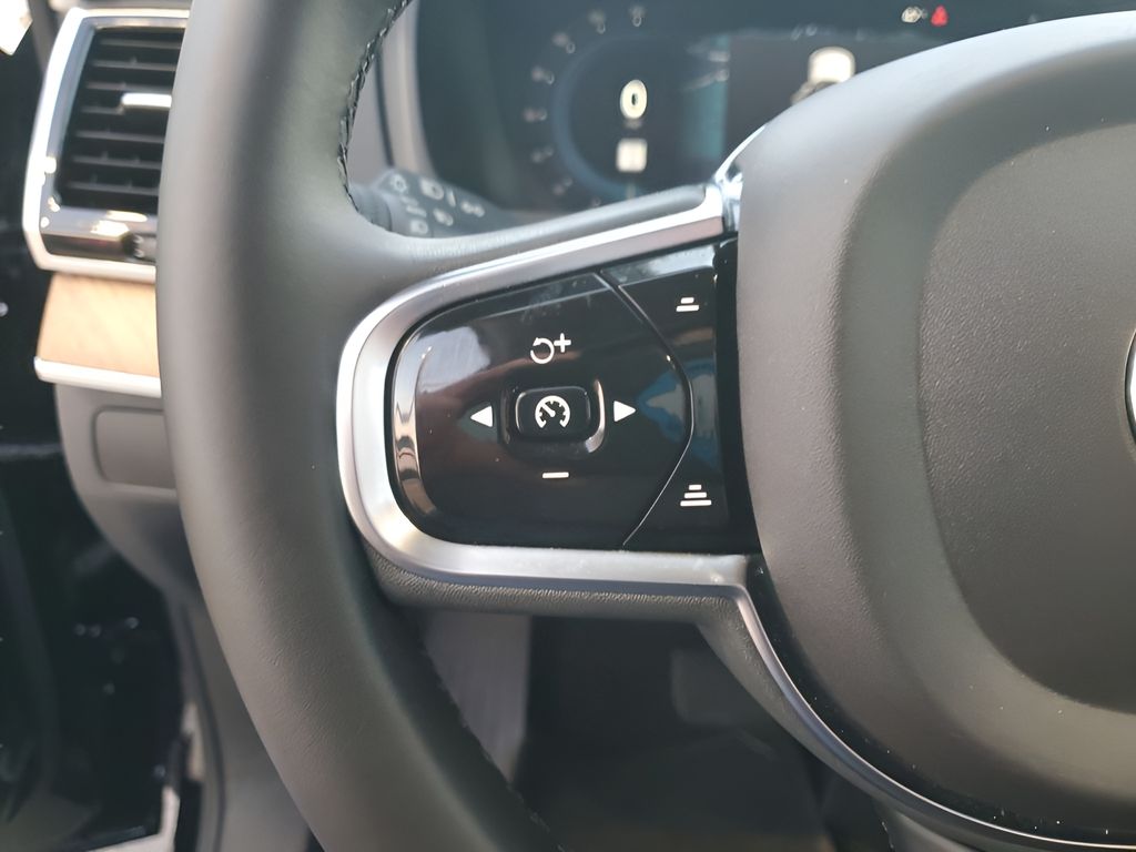 Used Car 2023 Volvo Xc90  B6 Plus 7-seater For Sale Under $40,000 In Austin, Texas