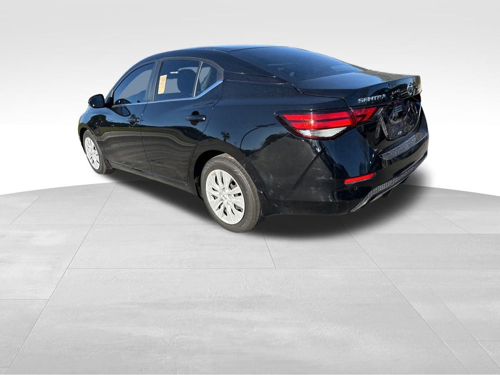 2022 Nissan Sentra S 7