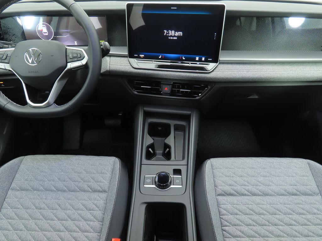 Thumbnail: 2026 Volkswagen Tiguan - 13