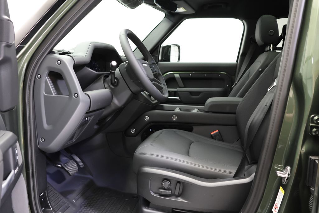 Thumbnail: 2026 Land Rover Defender - 30