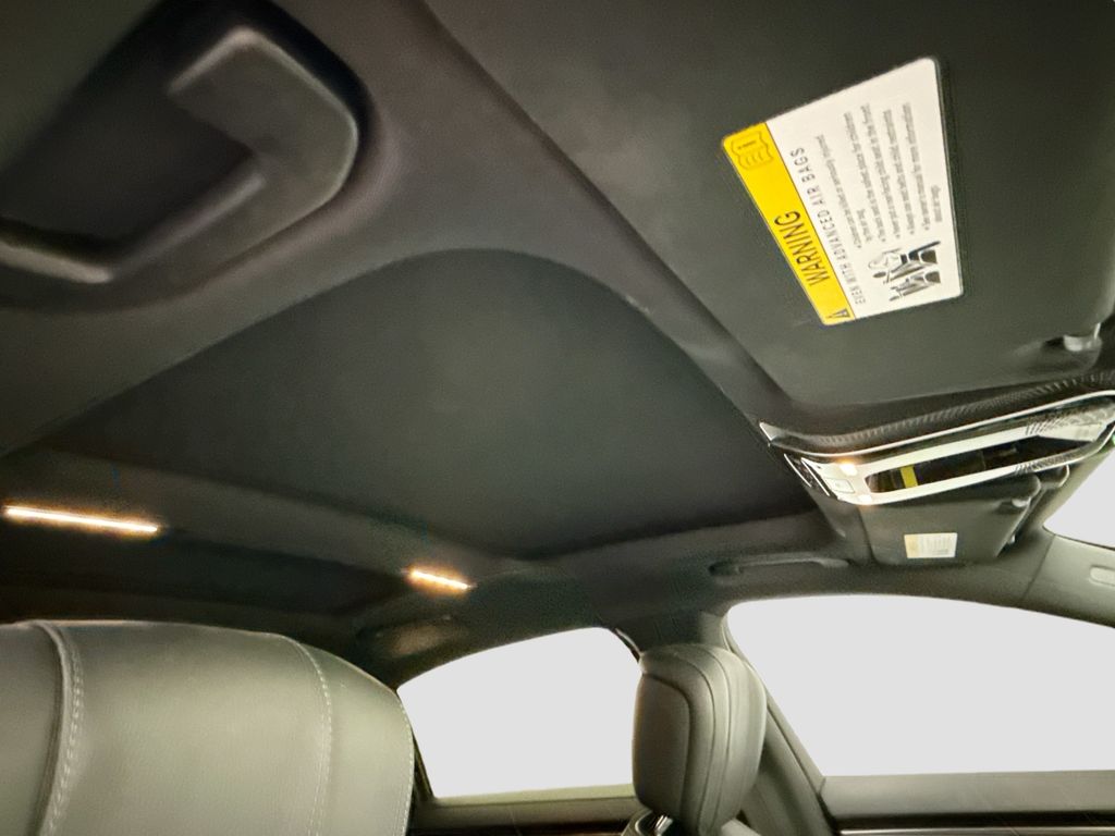 Thumbnail: 2023 Mercedes-Benz S-Class - 17