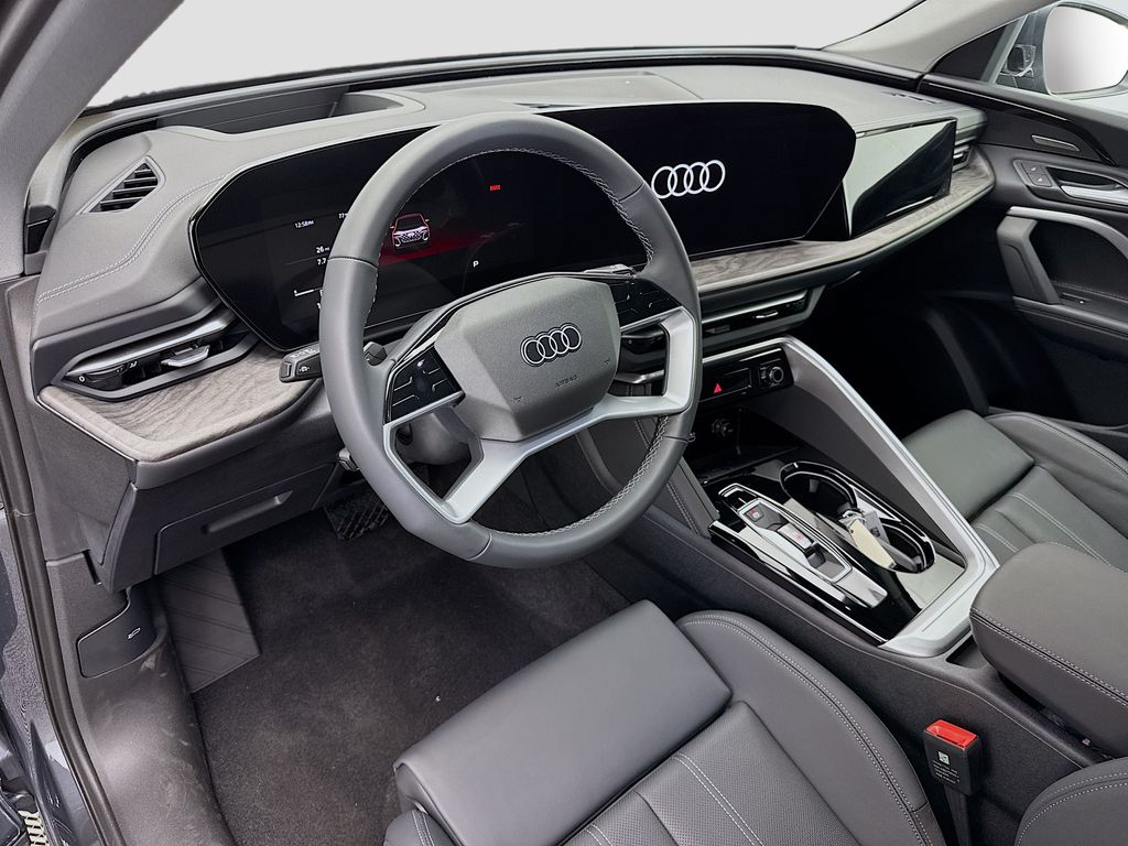 Thumbnail: 2025 Audi Q5 - 9