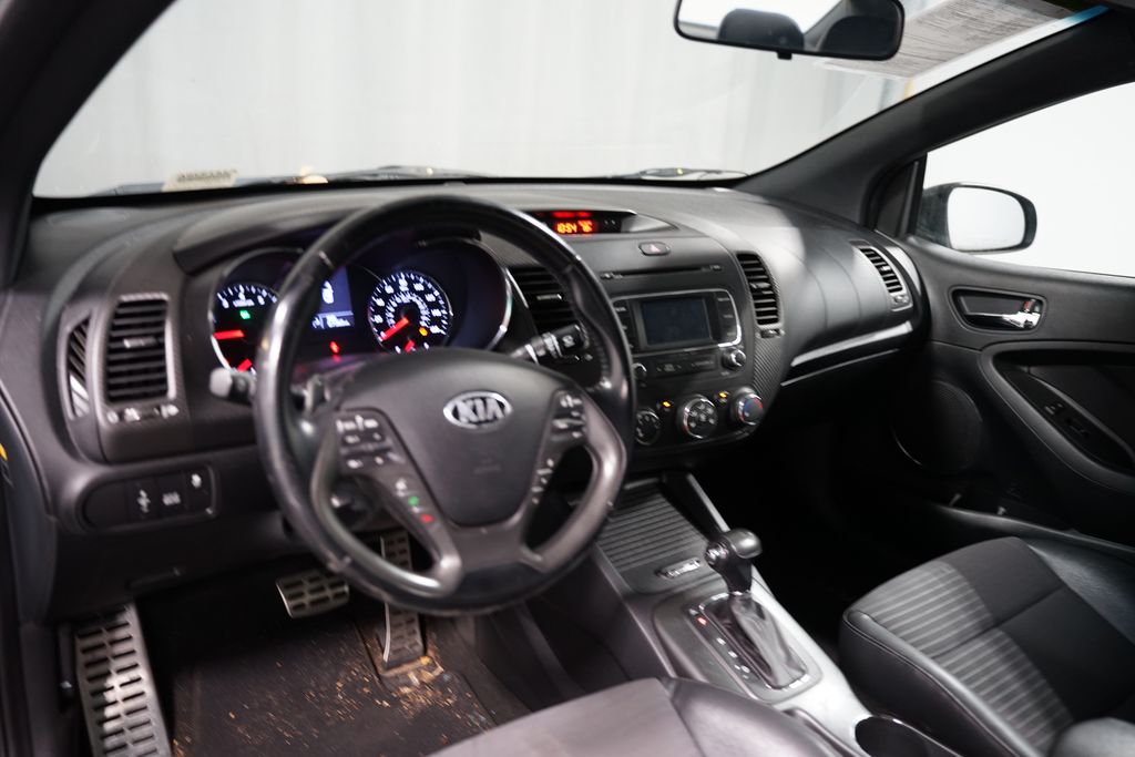 Thumbnail: 2016 Kia Forte - 7