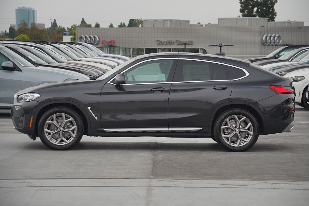 2025 BMW X4 xDrive30i 4