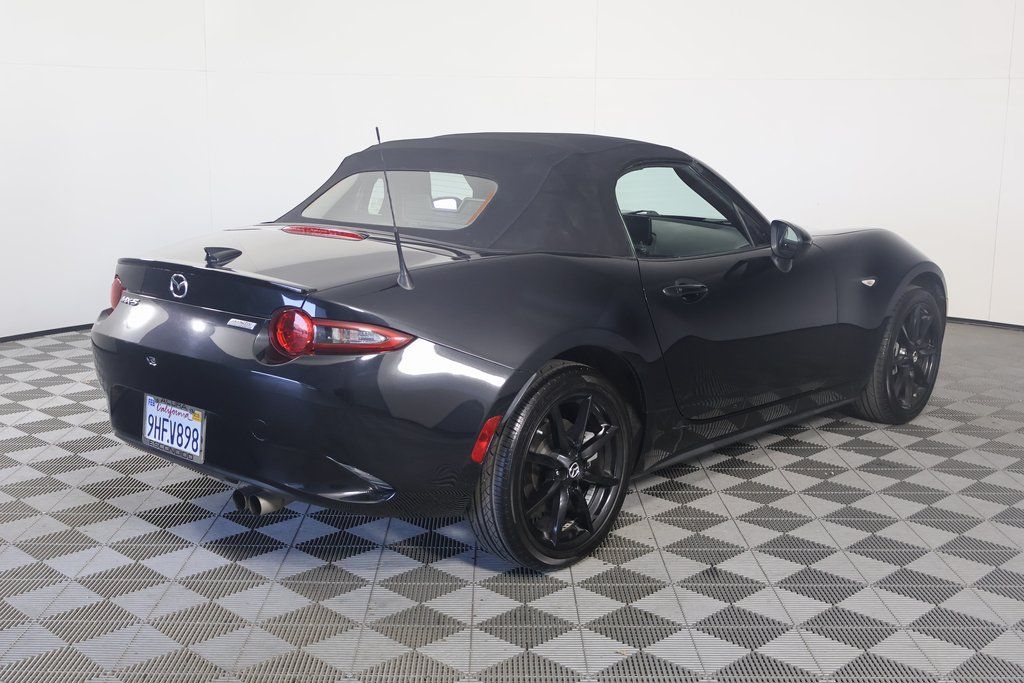 2019 Mazda MX-5 Miata Club 4