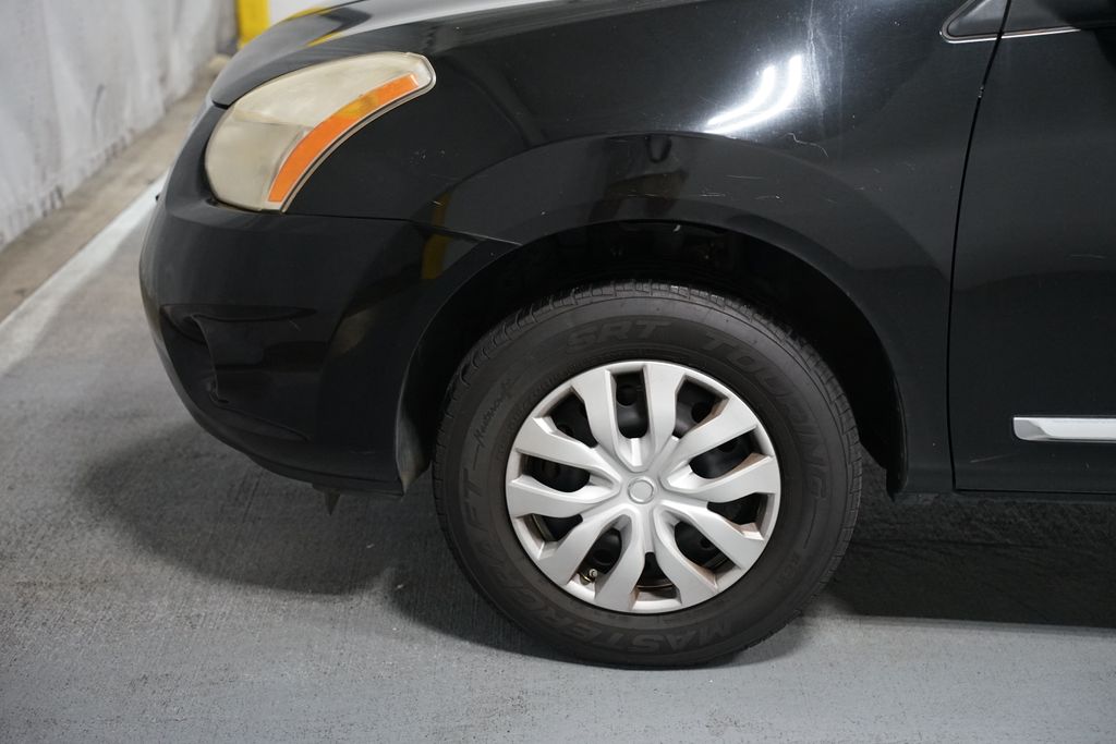 Thumbnail: 2013 Nissan Rogue - 5