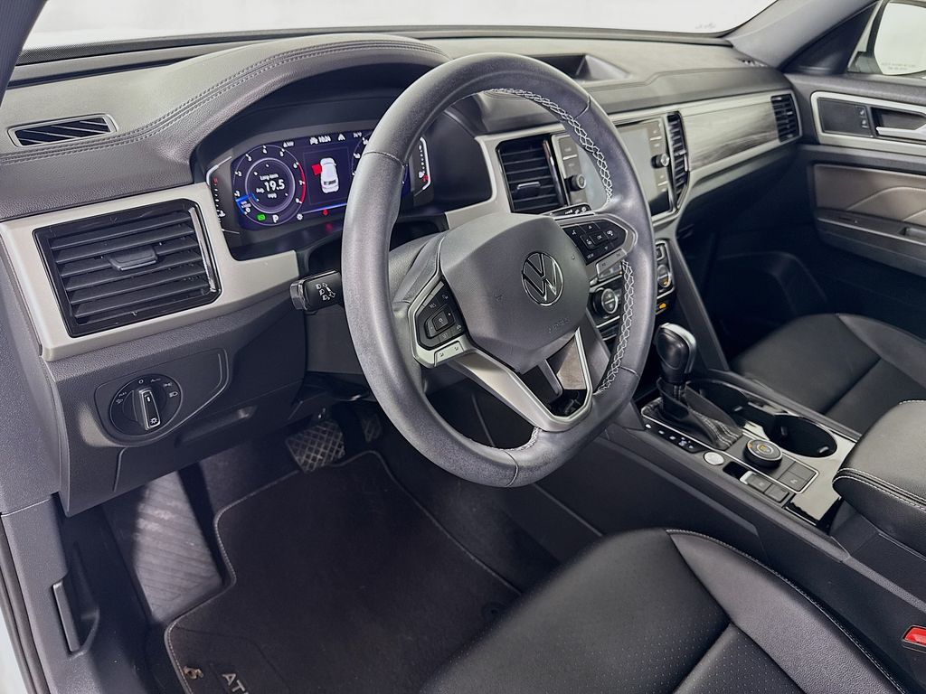 Thumbnail: 2022 Volkswagen Atlas - 9