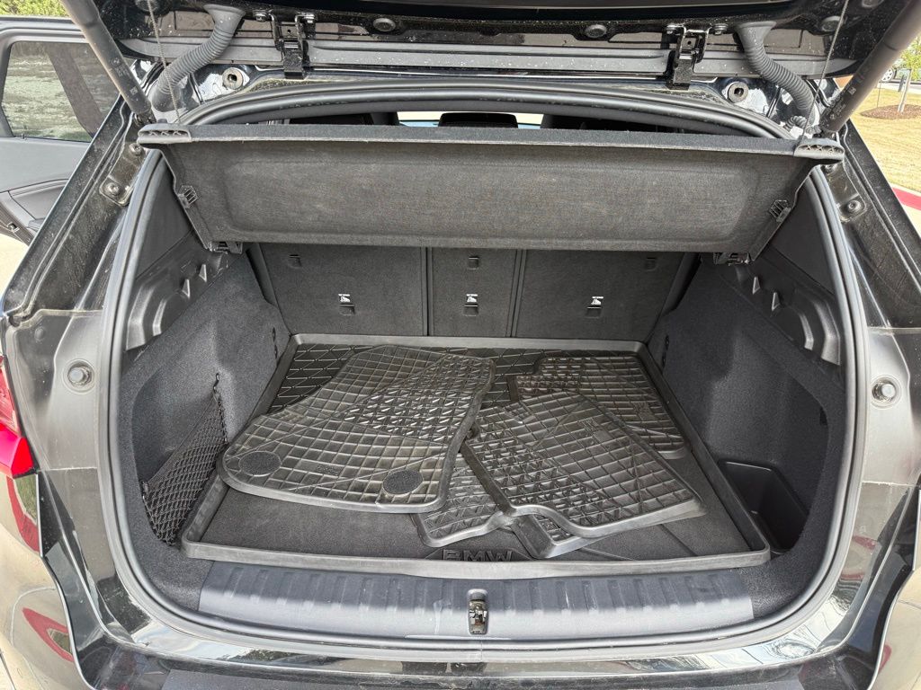 Thumbnail: 2023 BMW X1 - 24