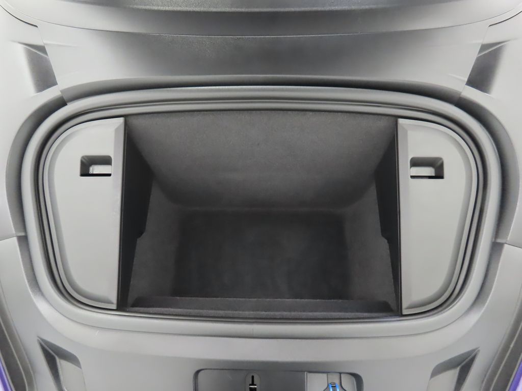 Thumbnail: 2022 Porsche Taycan - 29