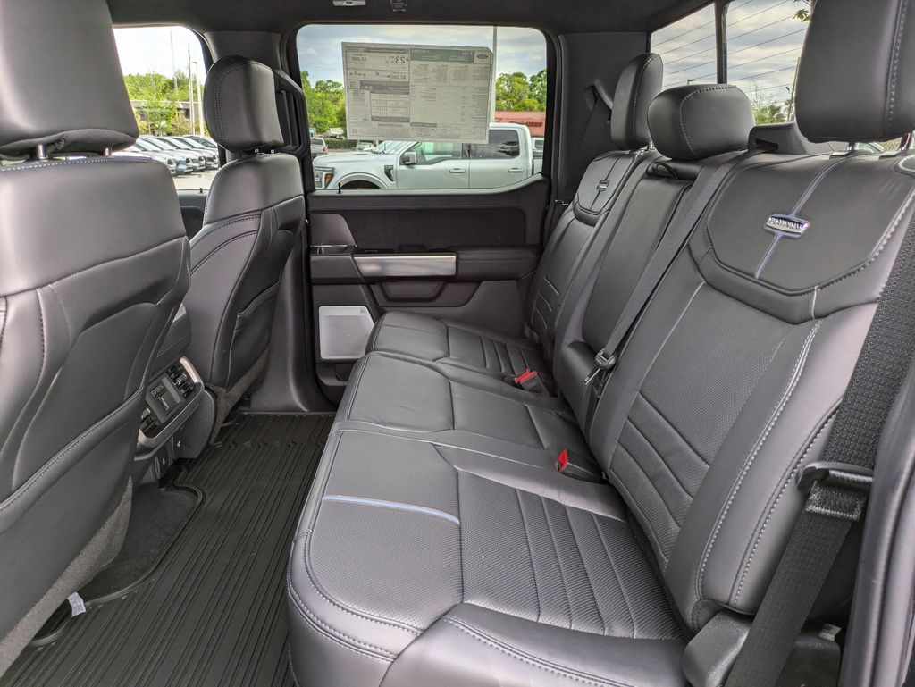 2025 Ford F-150 Platinum