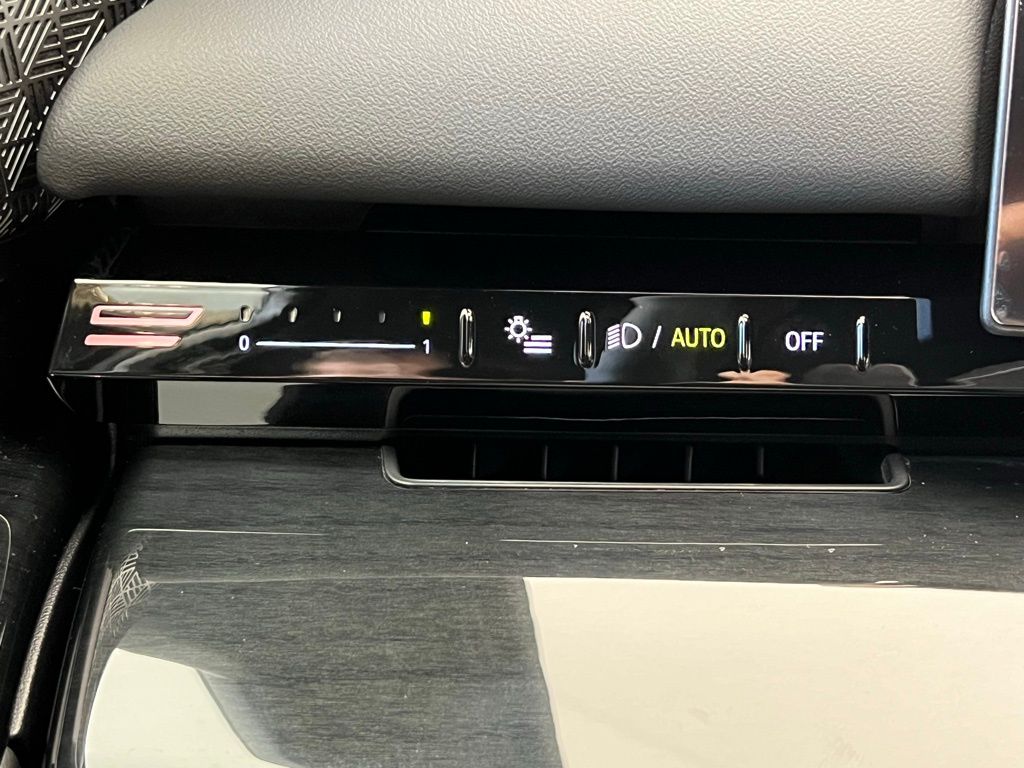 2025 BMW 5 Series 530i 20