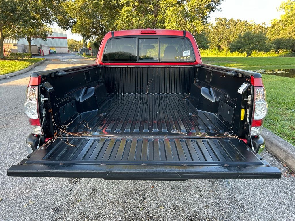 Thumbnail: 2010 Toyota Tacoma - 10