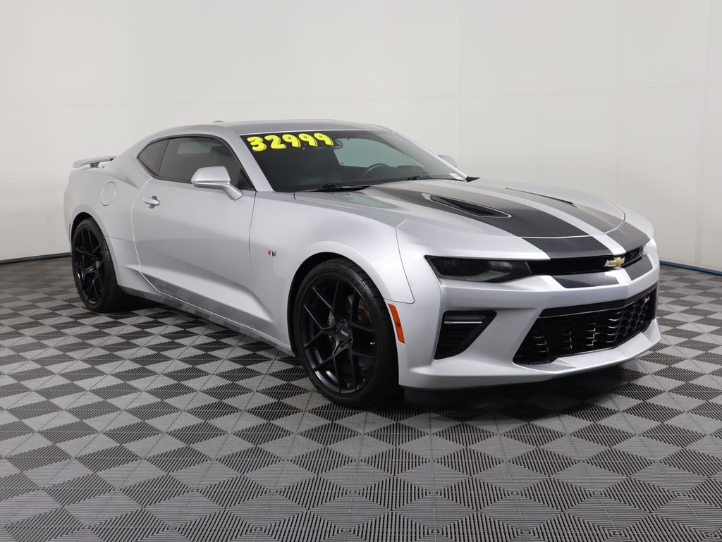 2017 Chevrolet Camaro  3