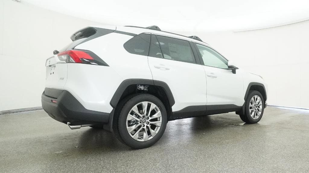 Thumbnail: 2025 Toyota RAV4 - 19