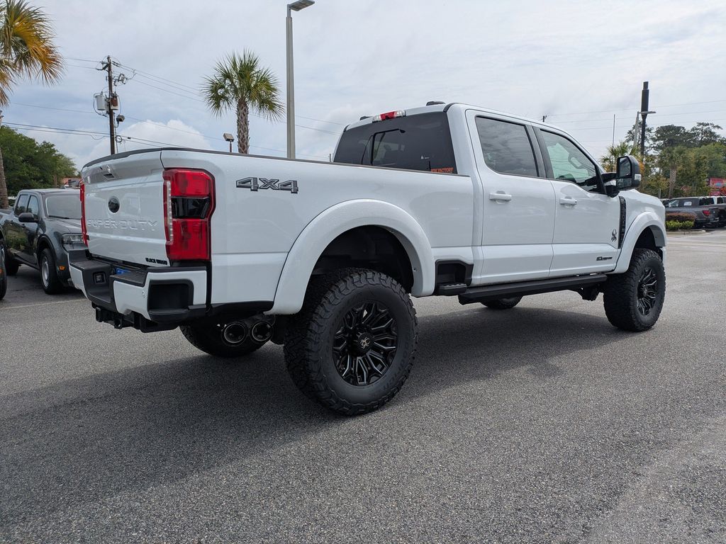 2026 Ford F-250 Super Duty Black Widow