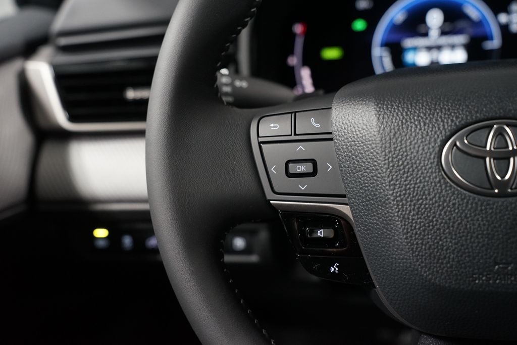 Thumbnail: 2026 Toyota Camry - 14