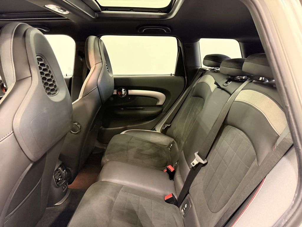 Thumbnail: 2020 MINI Cooper Clubman - 23