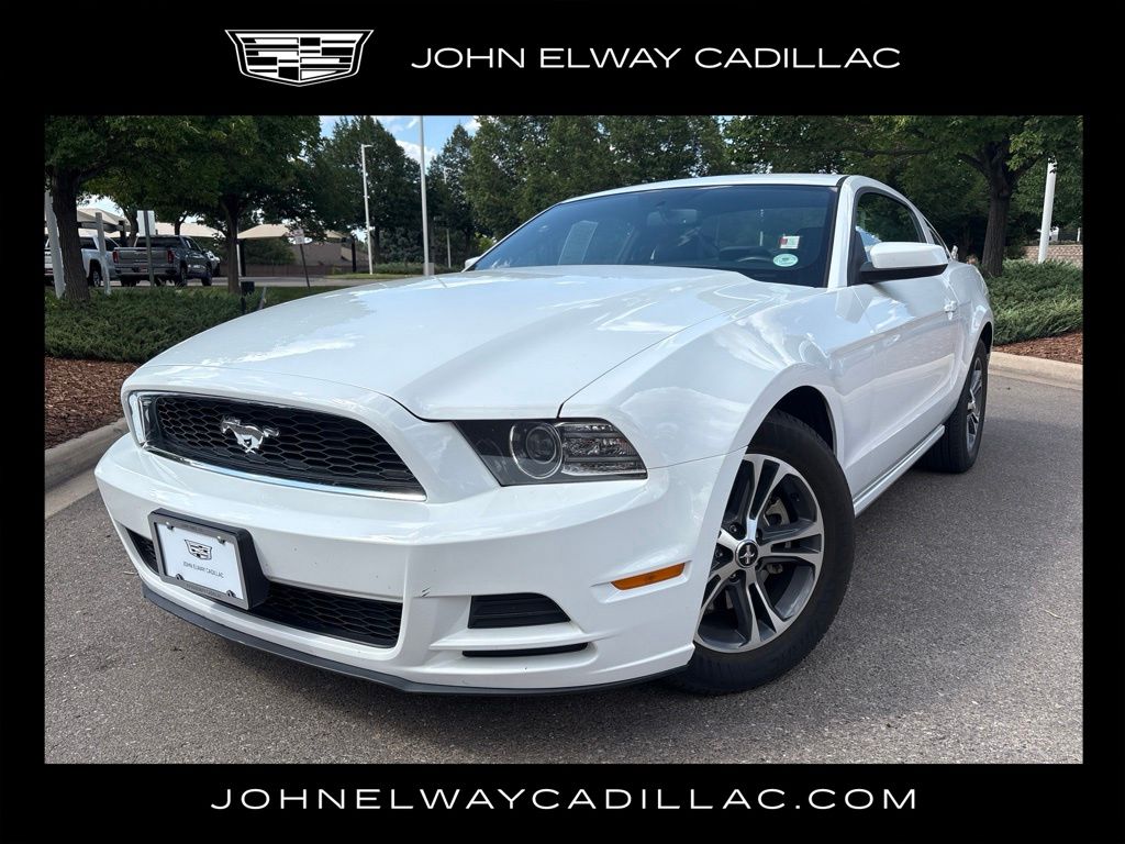 Oxford White 2014 Ford Mustang Coupe Rear-Wheel Drive 6-Speed Automatic