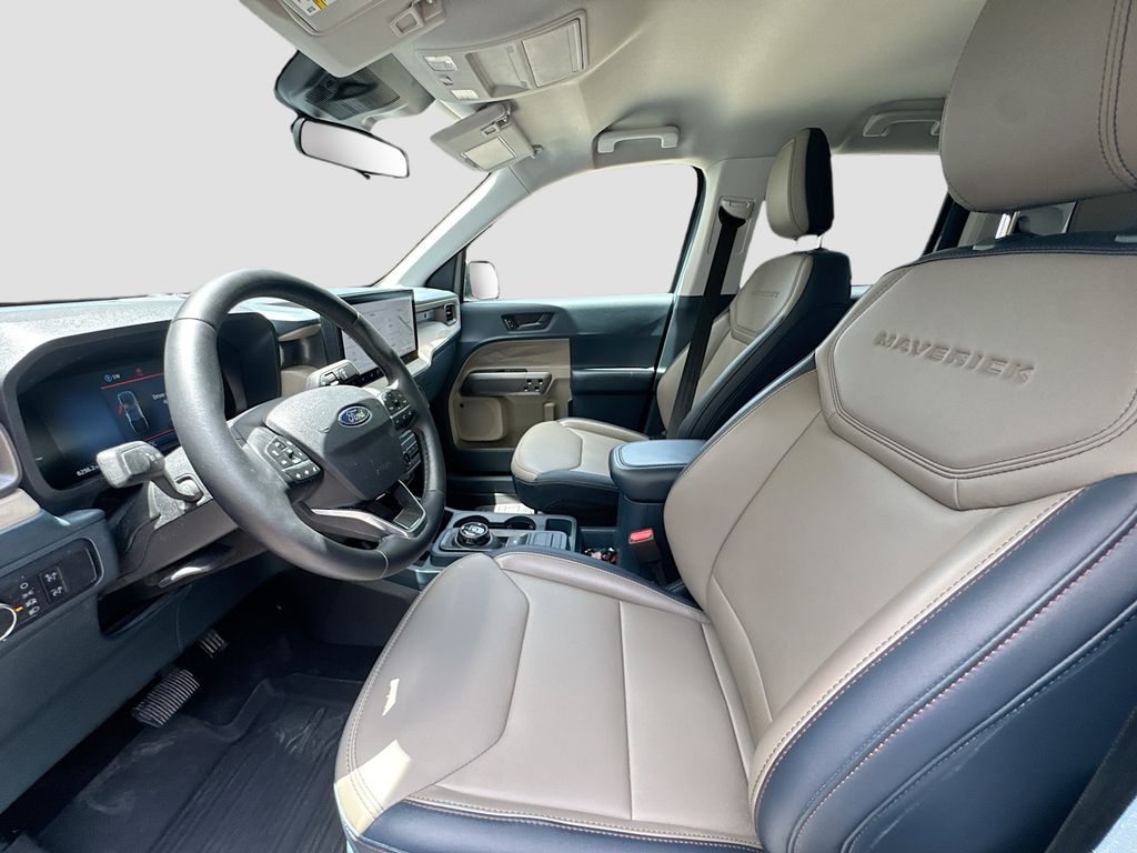 Used 2025 Gray Ford Lariat image 22