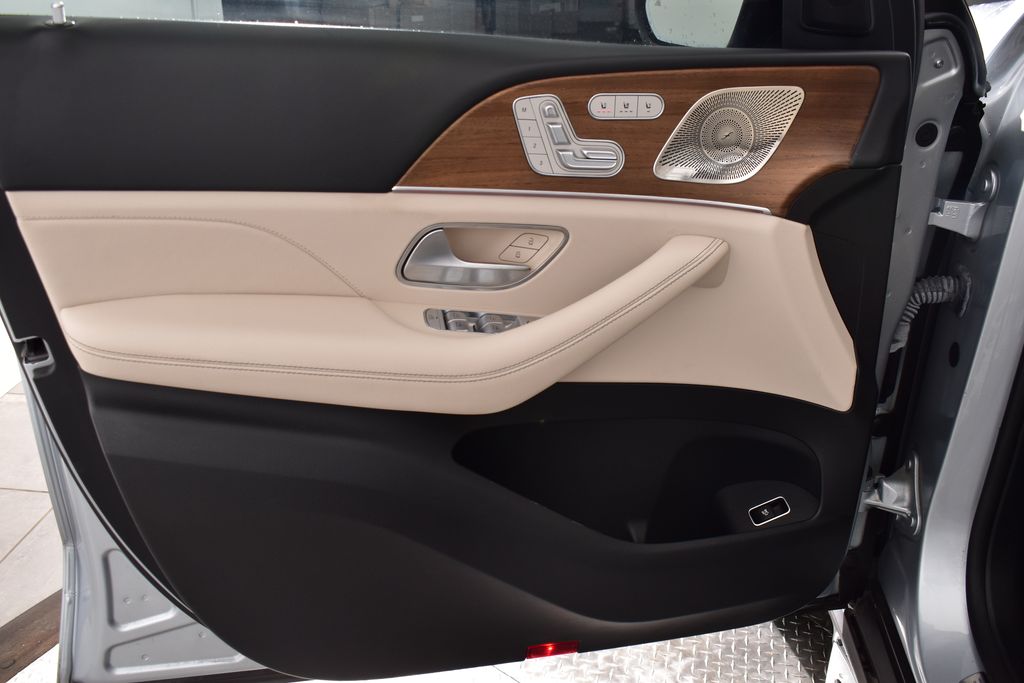 Thumbnail: 2022 Mercedes-Benz GLE - 11