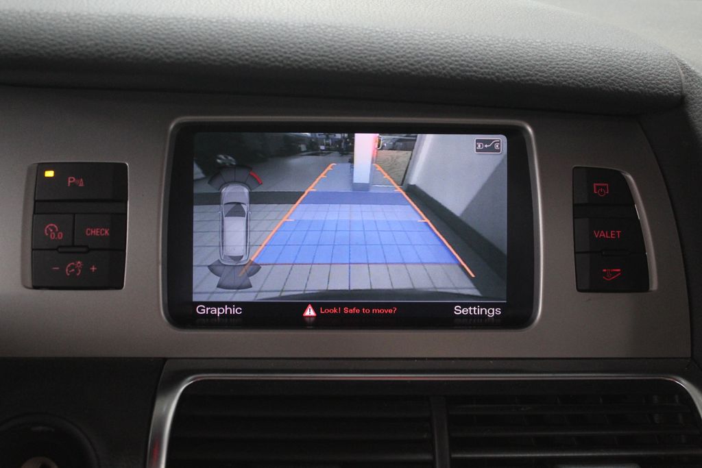 Thumbnail: 2013 Audi Q7 - 14