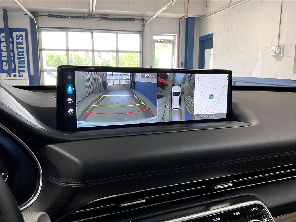 2023 Genesis GV80 — photo 19